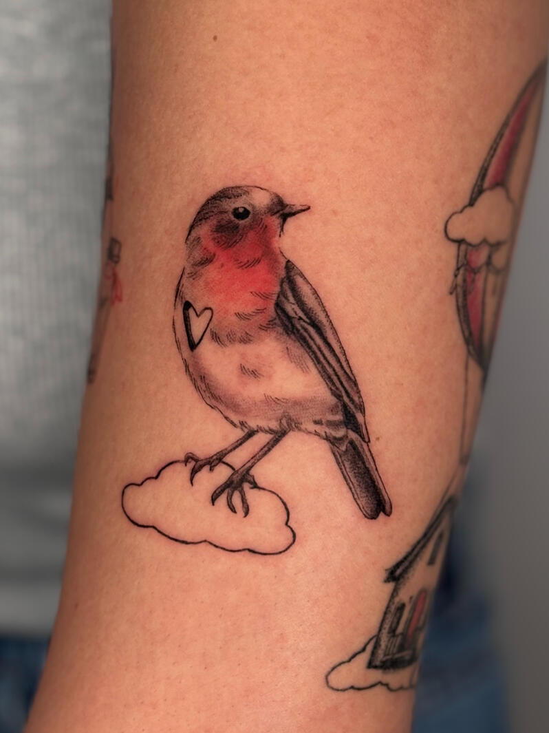 Cute robin tattoo with heart for woman Cute bird robin in fineline for woman tattoo